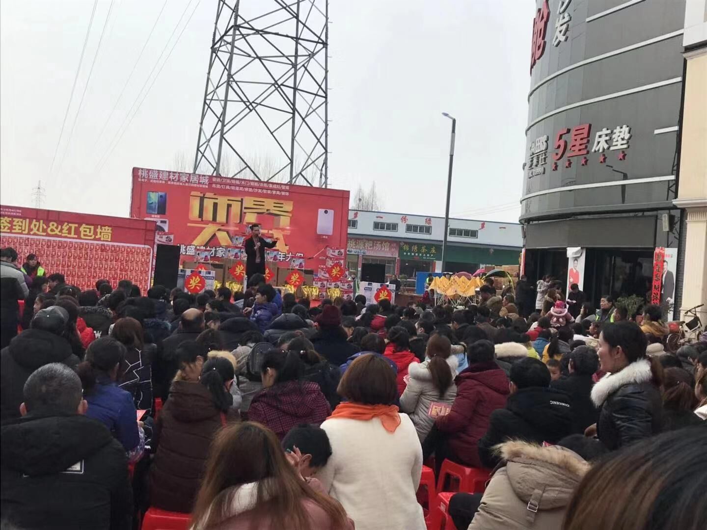 法瑞集成灶開門紅麻城站，飾界大戰(zhàn)！
